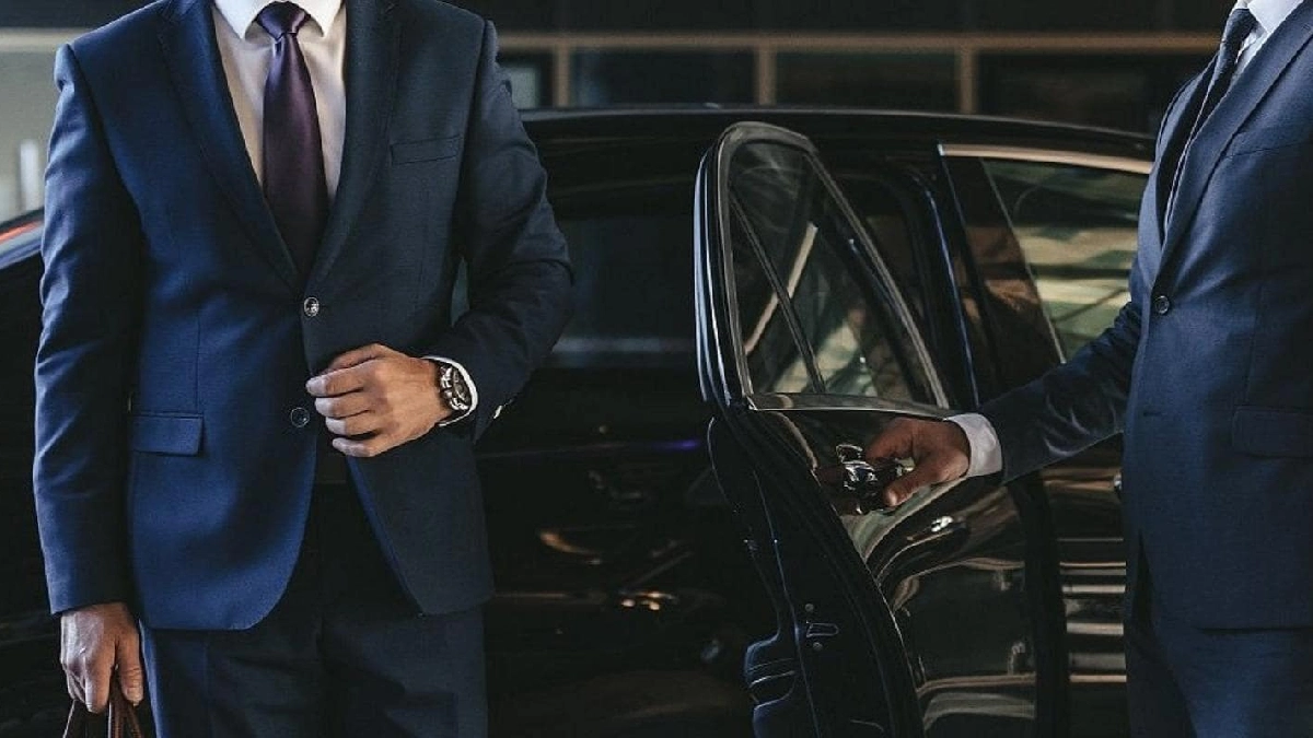 Orlando Airport to Celebration FL Luxury Car Service