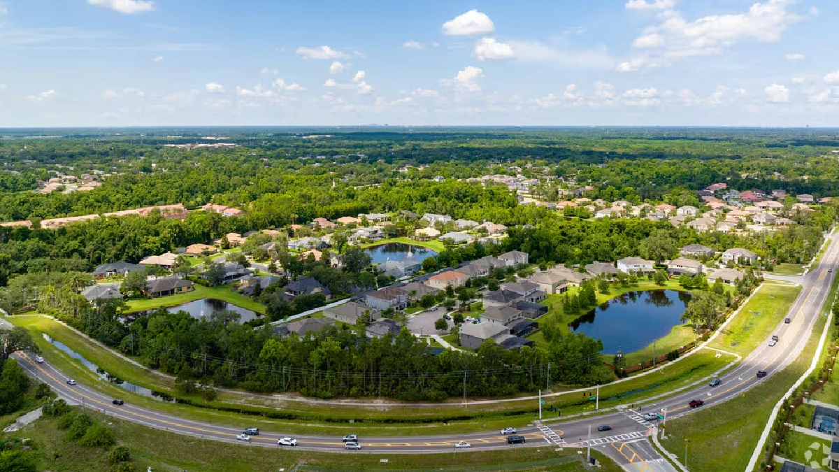 Oviedo Car Service to Orlando Airport Luxury Sedan